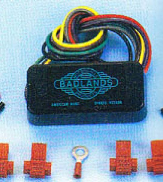 Illuminator Badlands per essere sempre visibile per qualsiasi moto dotata di sistema a 12V