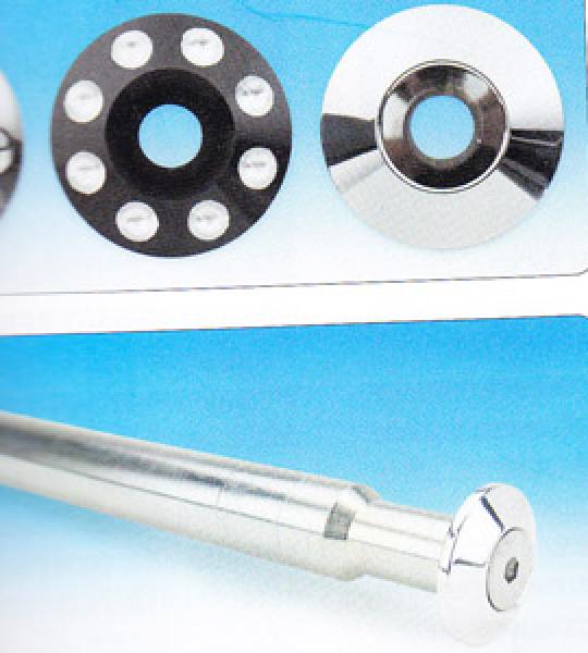 Perno ruota Y'axle da 25mm con tappo Domino nero per Harley FLH e FLT Touring dal 2008 ad oggi