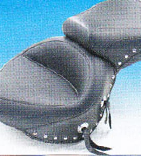 Sella passeggero larga con borchie cromate per Harley Davidson FXST Softail dal 2006 ad oggi, FLSTF Fat Boy dal 2007 ad oggi
